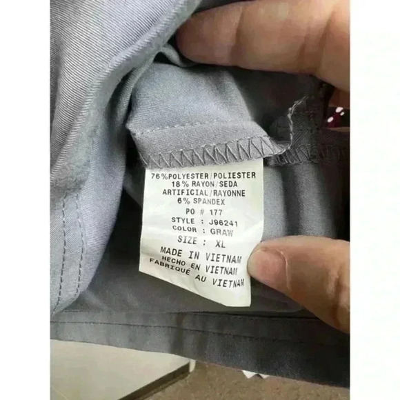 Jaanuu‎ Women's 2-Pocket Tuck-in Scrub Top - Picture 8 of 9